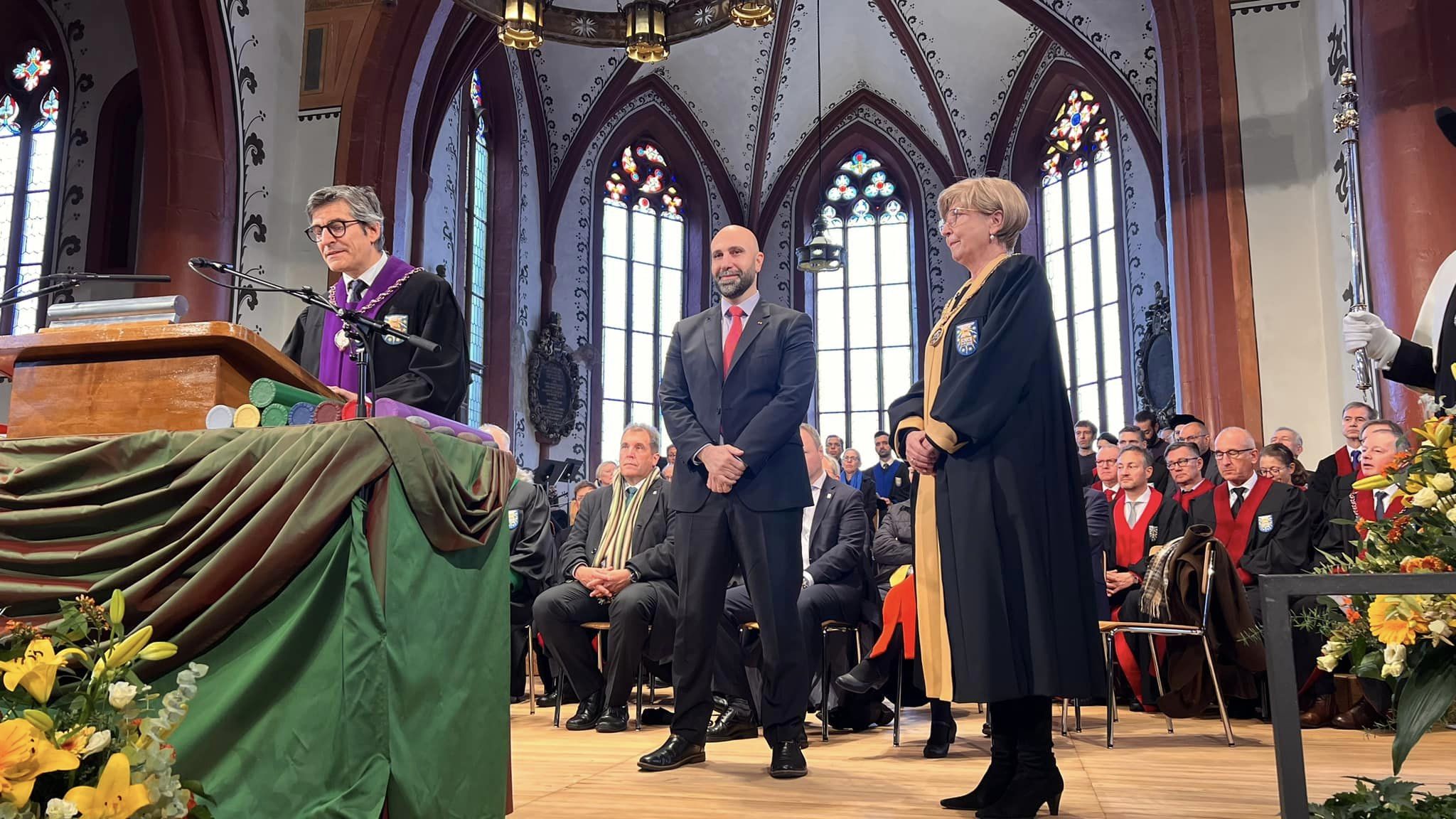 Ahmad Mansour erhält den Ehrendoktortitel der Theologischen Fakultät der Universität Basel