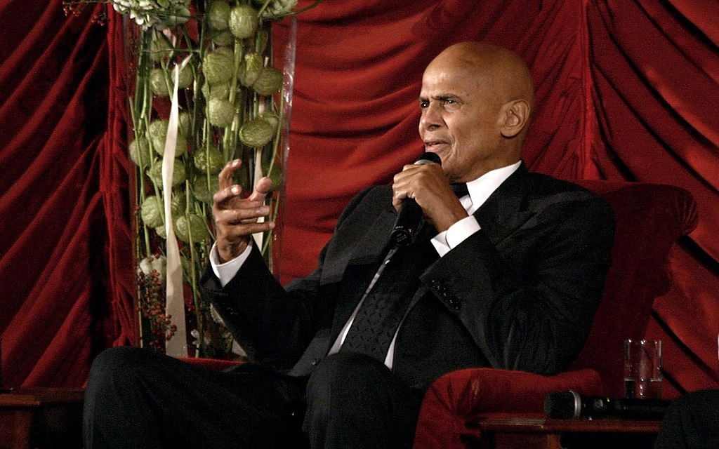 Harry Belafonte, Sänger und Bürgerrechtsaktivist, stirbt im Alter von 96 Jahren