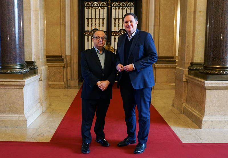 Hamburger Senat ehrt Albert Wiederspiel