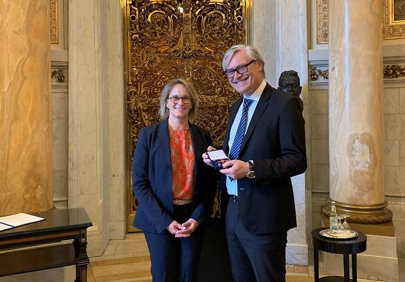 Alexander Otto mit Verdienstkreuz 1. Klasse ausgezeichnet