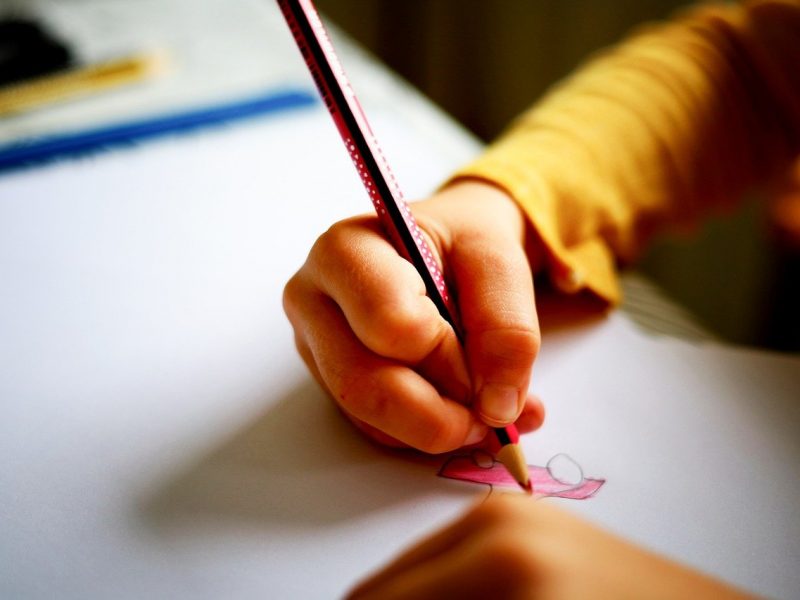 Individuelle Förderung zum Abbau von Lernrückständen: Hamburger Mentorenprogramm „Anschluss“ erfolgreich