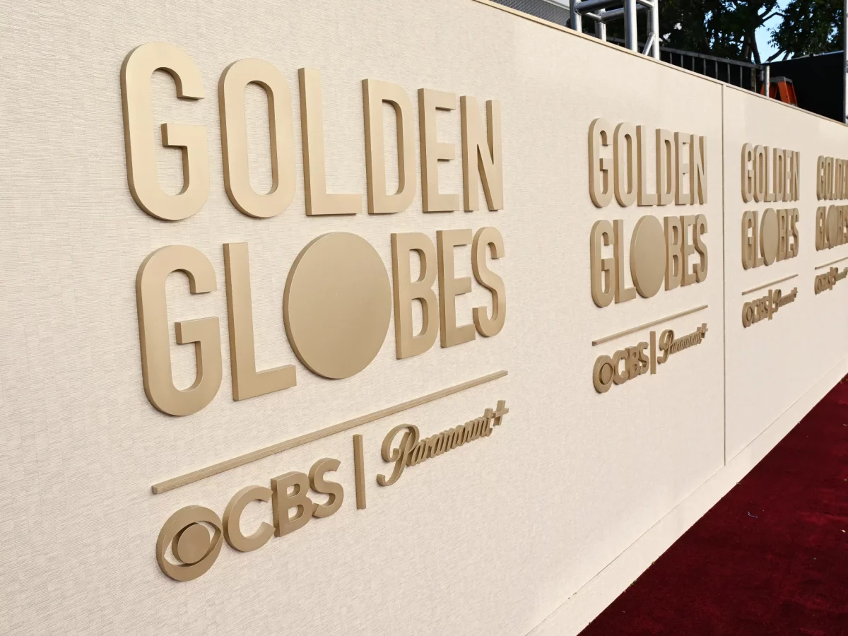 Warum einige Golden Globes-Teilnehmer bei der Preisverleihung 2024 gelbe Anstecknadeln trugen