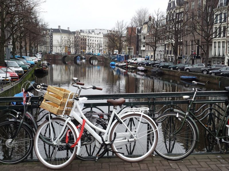 Pro-palästinensische Demonstranten stören Eröffnungsfeier des niederländischen Holocaust-Museums in Anwesenheit des israelischen Präsidenten
