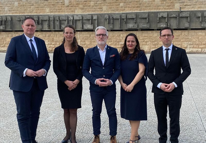 Kulturministerinnen und -minister tauschen sich in Israel zur Weiterentwicklung der Erinnerungs- und Gedenkkultur aus