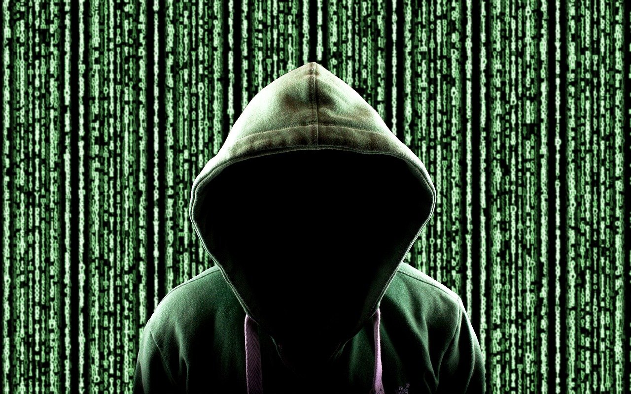 Ein Hacker in einer Matrix