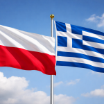 Polnische und griechische Flagge im Wind