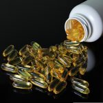 Tabletten fallen aus der Verpackung